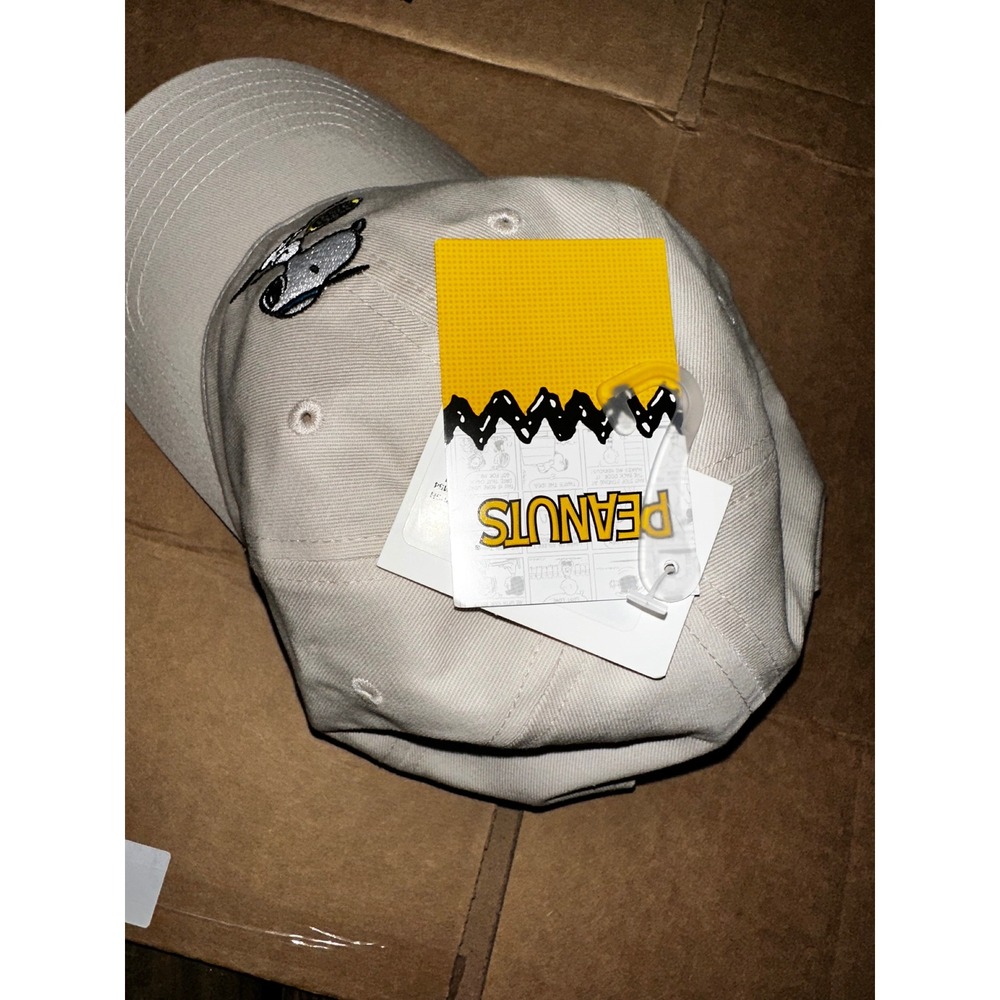 Peanuts Snoopy Tennis Baseball Hat Beige Khaki Embroidered Adjustable Cap NWT - Picture 2 of 3